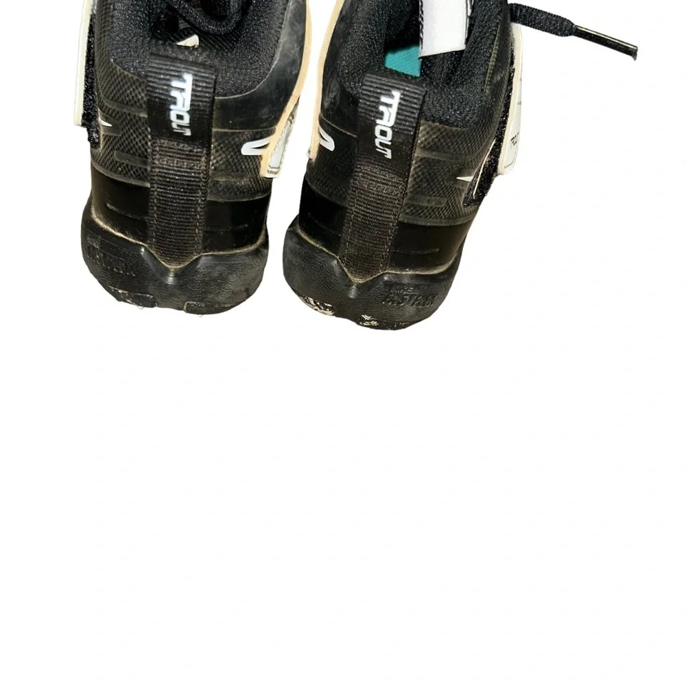 Nike Kids Force Zoom Trout 7 Baseball Cleats size 10 child black white high top